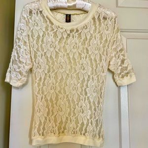 Marisa Blouse | Size: (XS) | Condition : Used once
